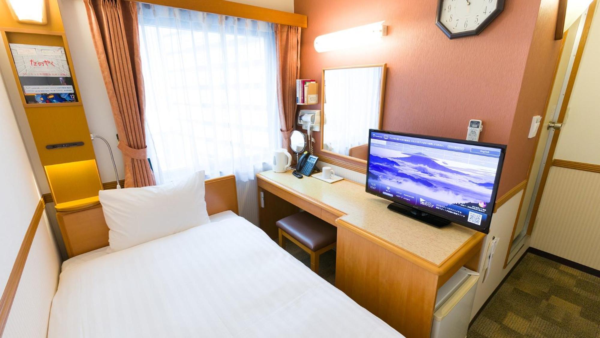 Toyoko Inn Kawasaki Ekimae Shiyakusho-Dori Chambre photo